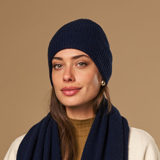 Mischa (marine blauw) - Premium beanie van zachte Merino wol (unisex)