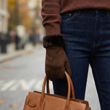 Giocante (bruin) - Suède handschoenen met luxe schapenvacht voering