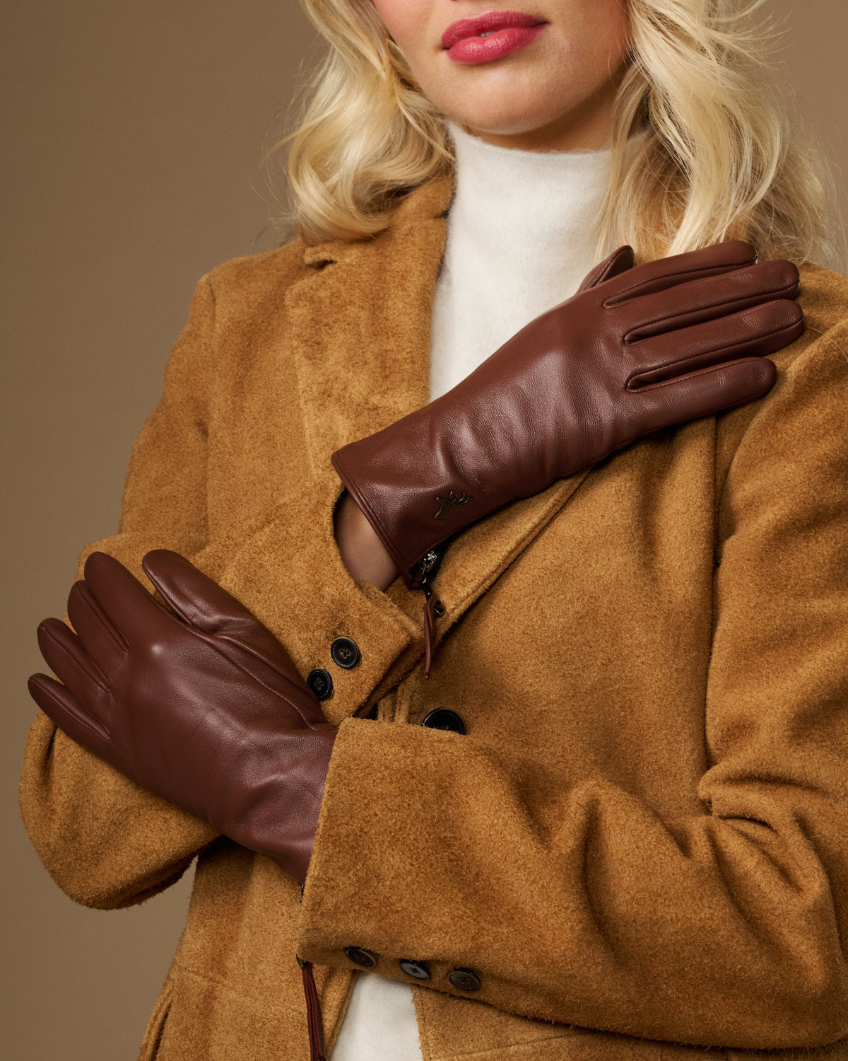 Women’s brown leather gloves with cashmere lining, side zip detail, touchscreen