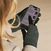 Riley (schwarz) - Lammfellhandschuhe mit Strickbündchen & Touchscreen-Funktion
