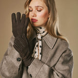 Roxanne (bruin) – Dames patchwork handschoenen van schapenleer met warme schapenvacht voering