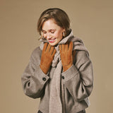 Roxanne (camel) – Dames patchwork handschoenen van schapenleer met warme schapenvacht voering