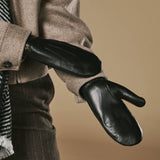 Veronica (zwart) – Dames wanten van lamsleer met faux fur voering en touchscreen-functie